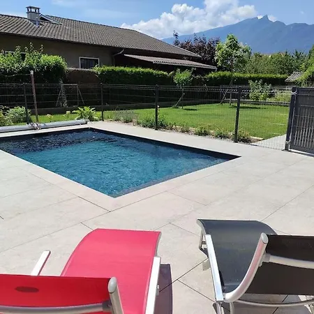 Apartment Avec Terrasse Et Acces Piscine Proche *